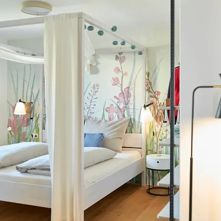 Apartment Rotes Haus Garten Bregenz